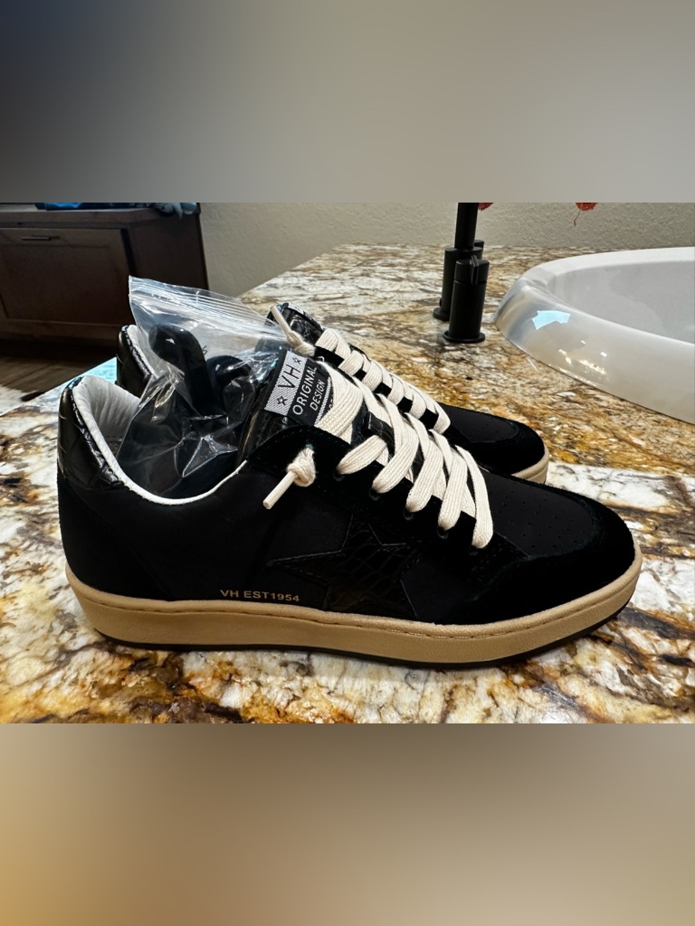 Vintage Havana Black Denise Sneakers